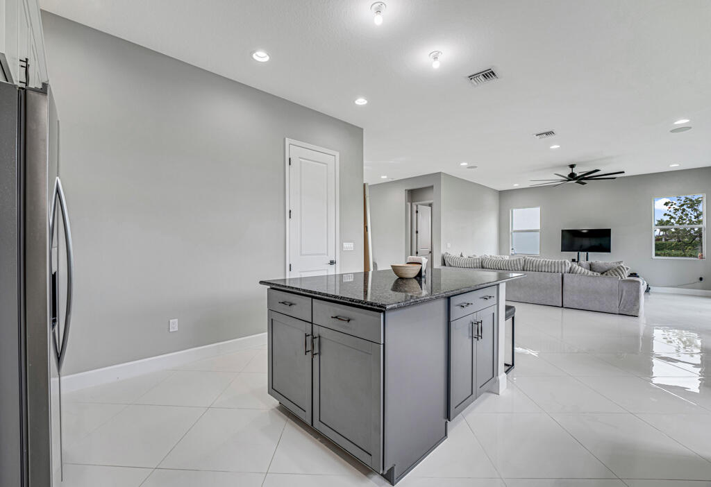 5482 Macoon Way