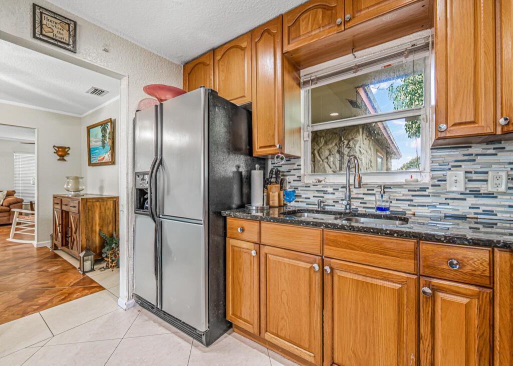 1242 Wyndcliff Drive