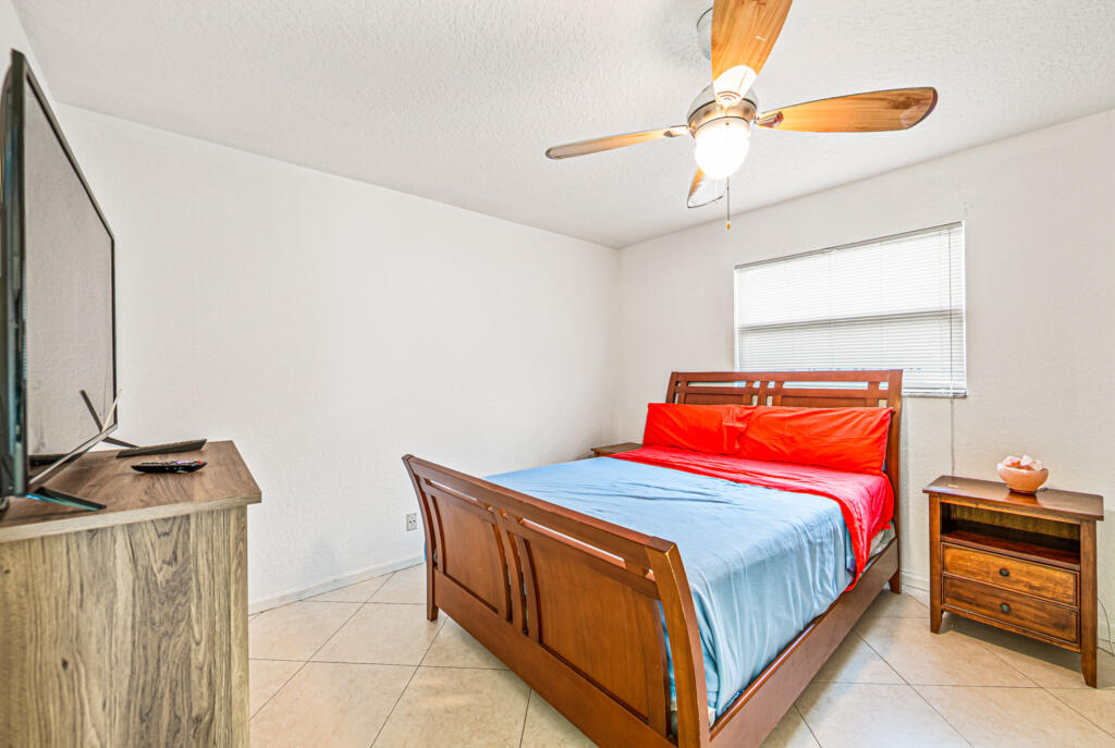 1242 Wyndcliff Drive