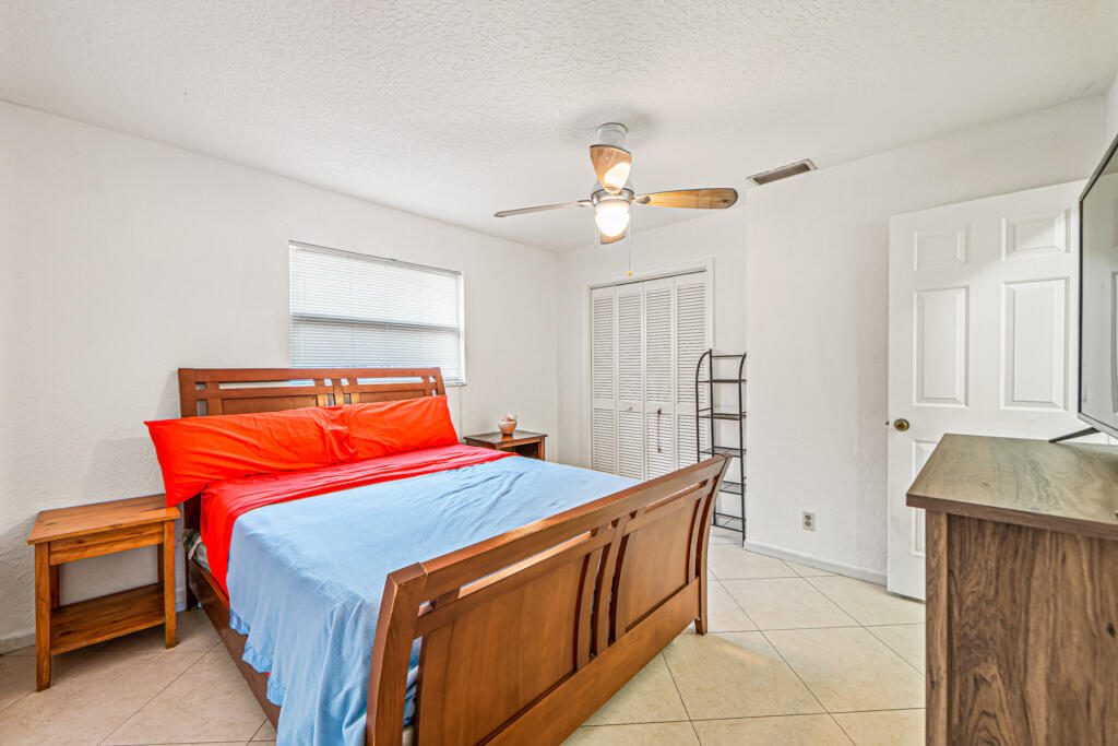 1242 Wyndcliff Drive