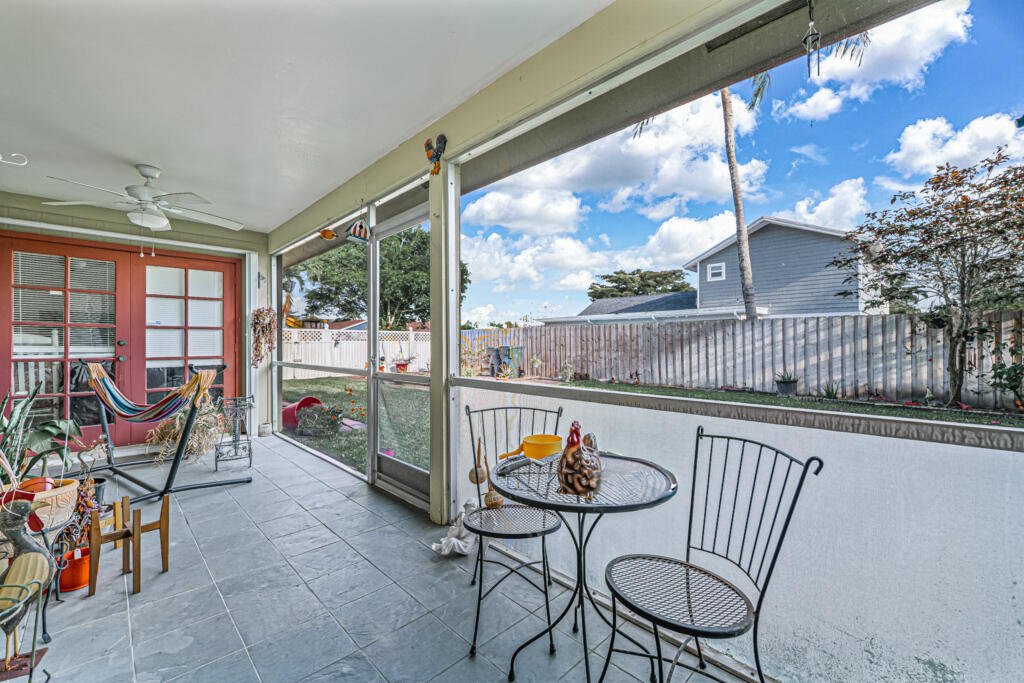 1242 Wyndcliff Drive