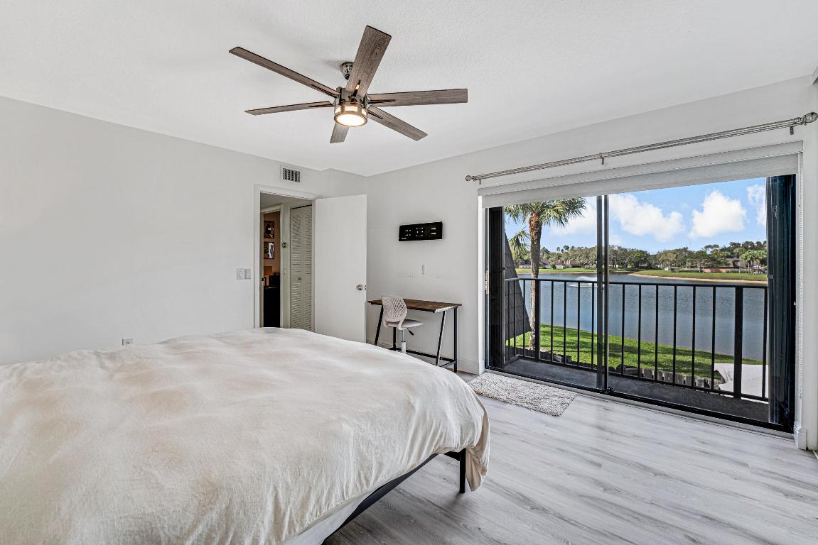 2439 24th Way, West Palm Beach