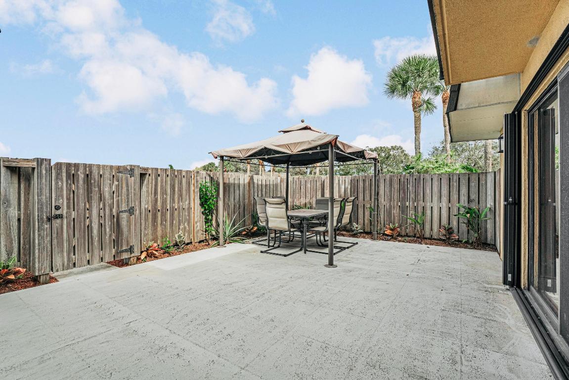 2439 24th Way, West Palm Beach