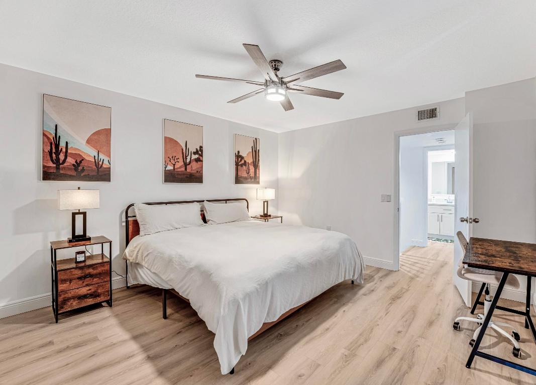 2439 24th Way, West Palm Beach