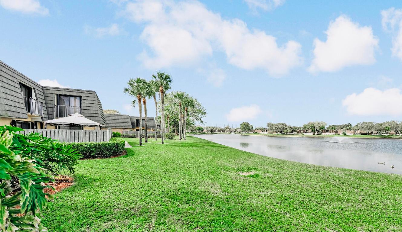 2439 24th Way, West Palm Beach