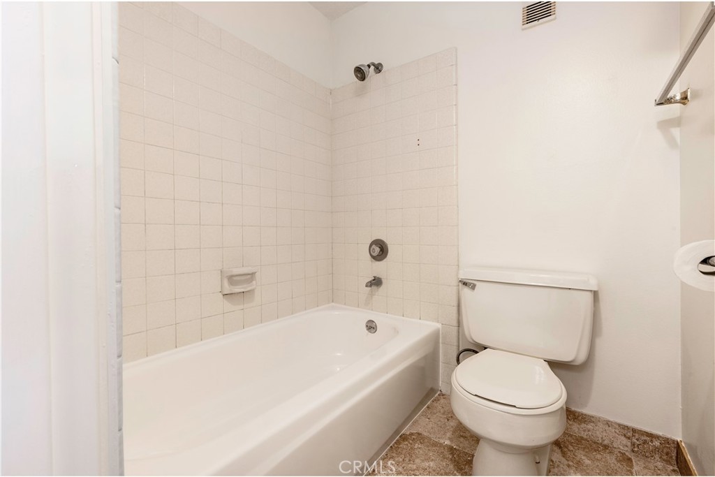 1750 E Ocean Boulevard 201