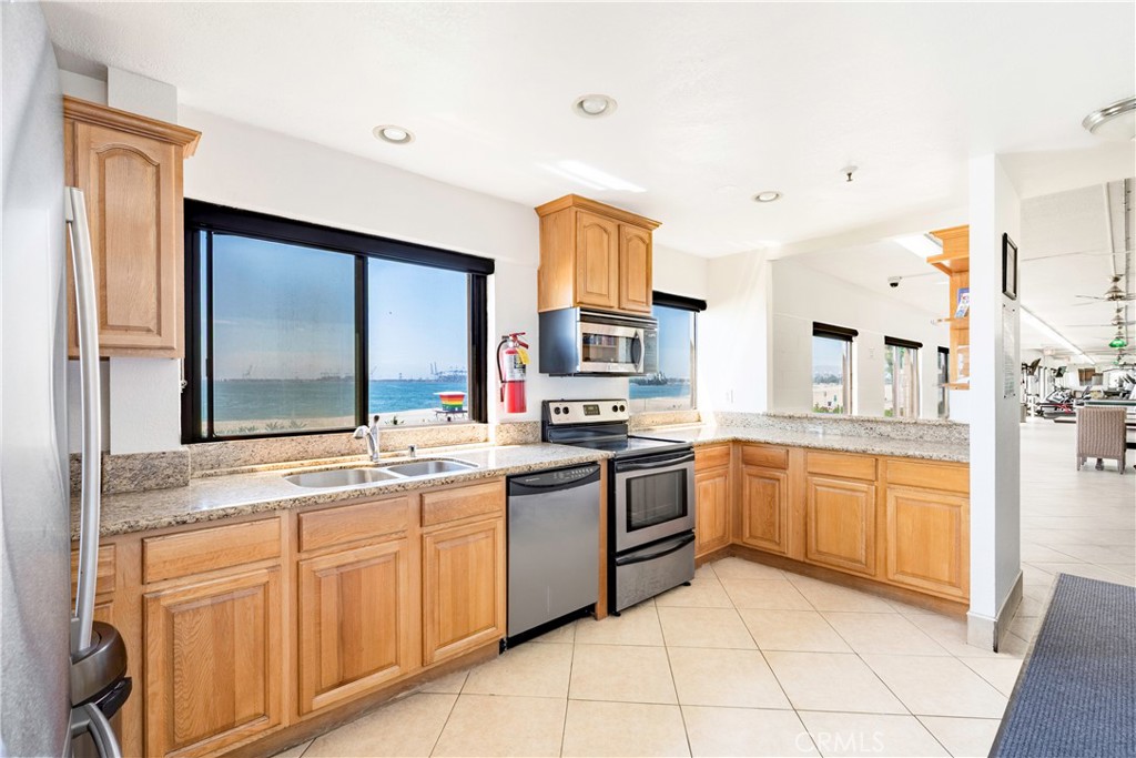 1750 E Ocean Boulevard 201