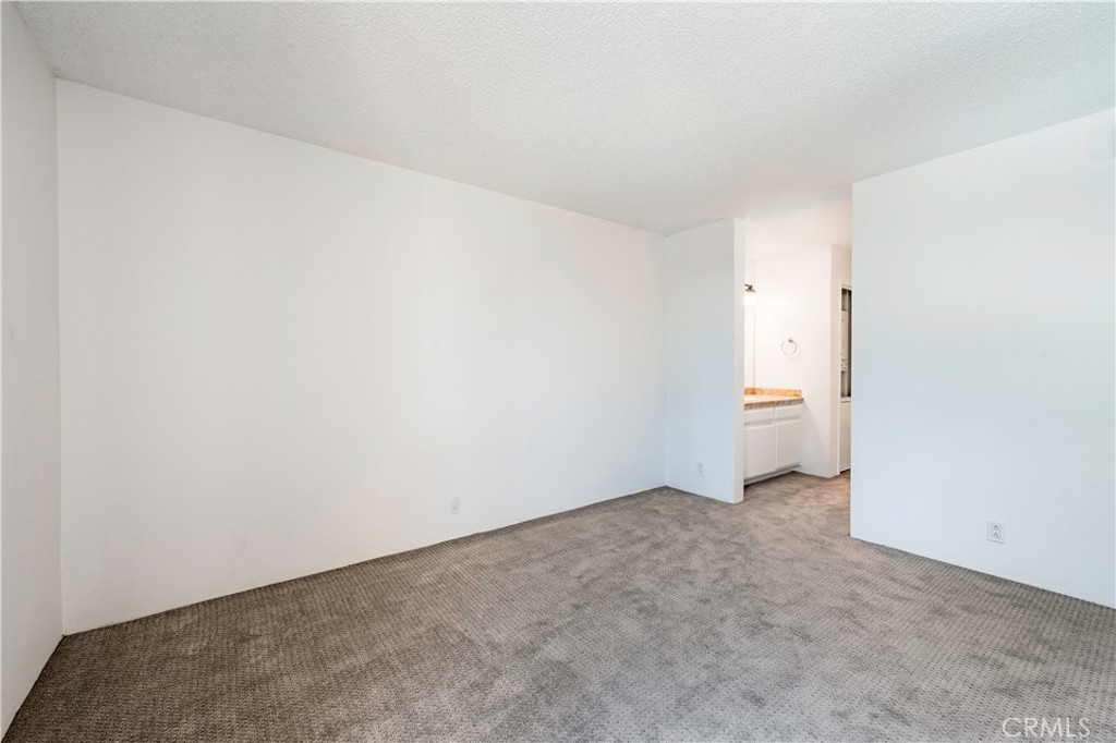 1750 E Ocean Boulevard 201