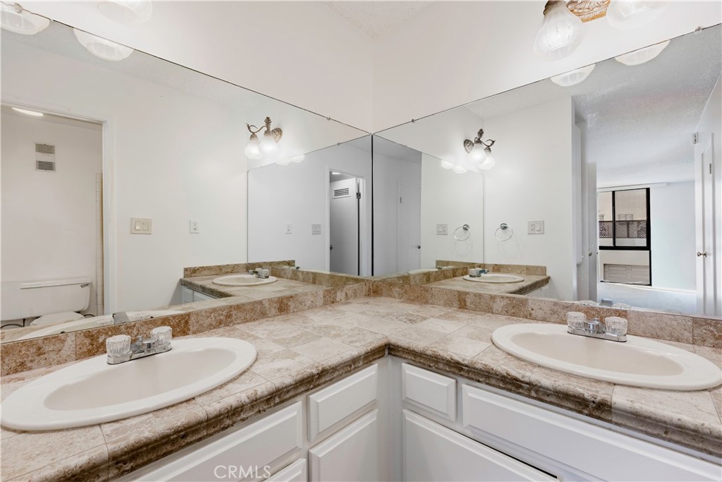 1750 E Ocean Boulevard 201