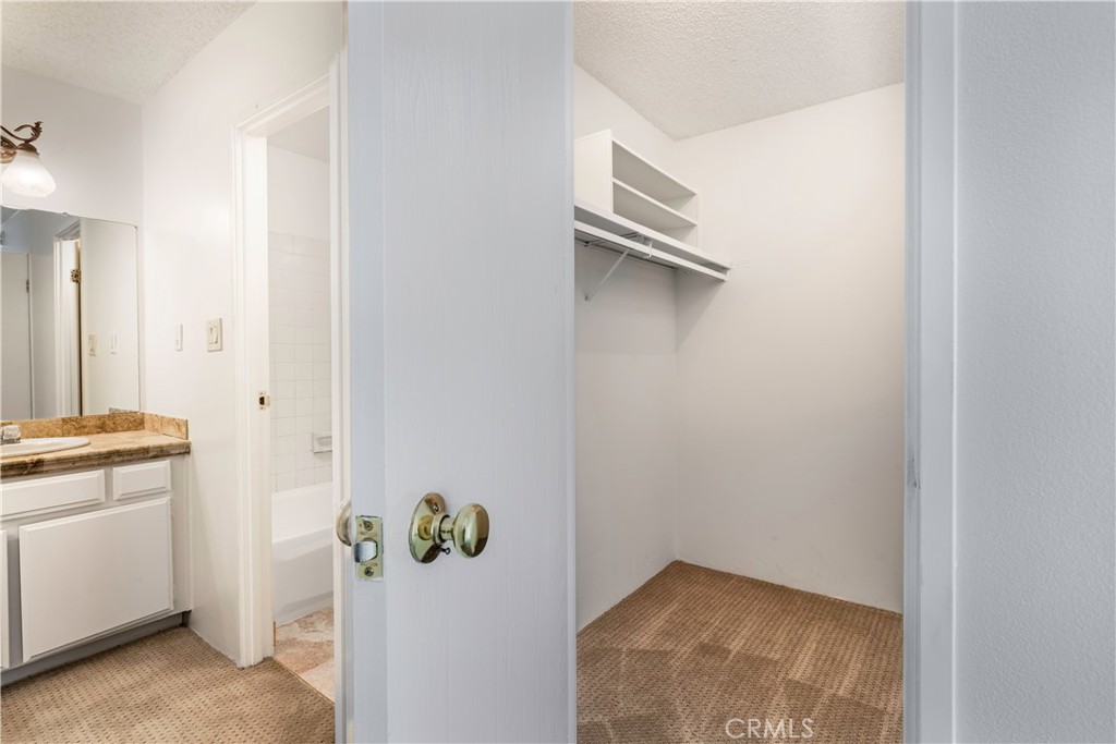 1750 E Ocean 201