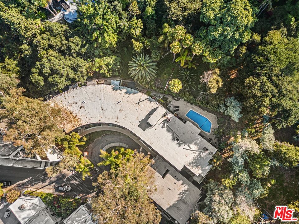 3625 Fredonia Dr Unit: 8