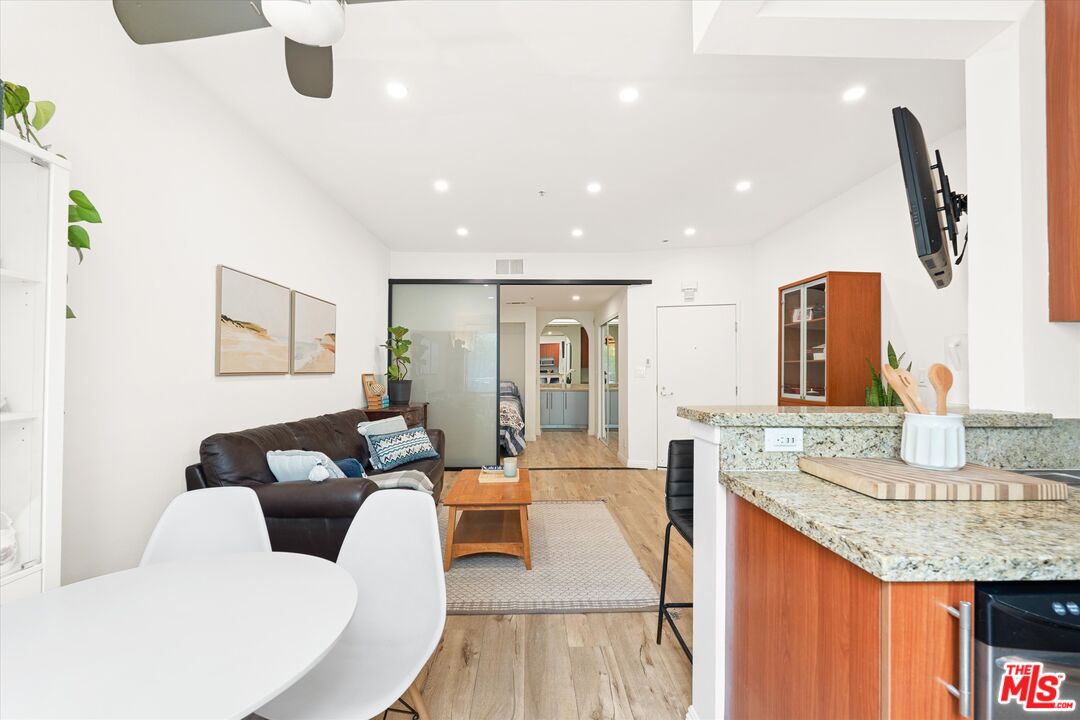 620 S Gramercy Pl Unit: 131