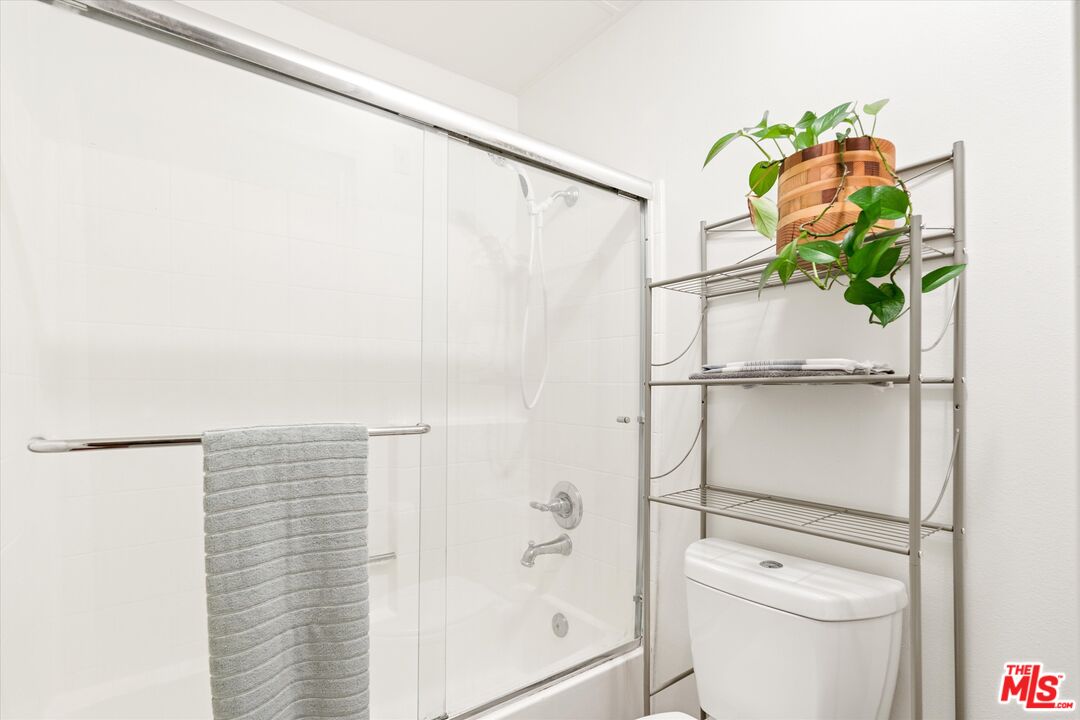 620 S Gramercy Pl Unit: 131