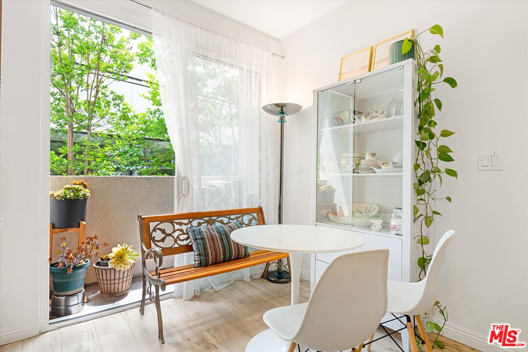 620 S Gramercy Pl Unit: 131