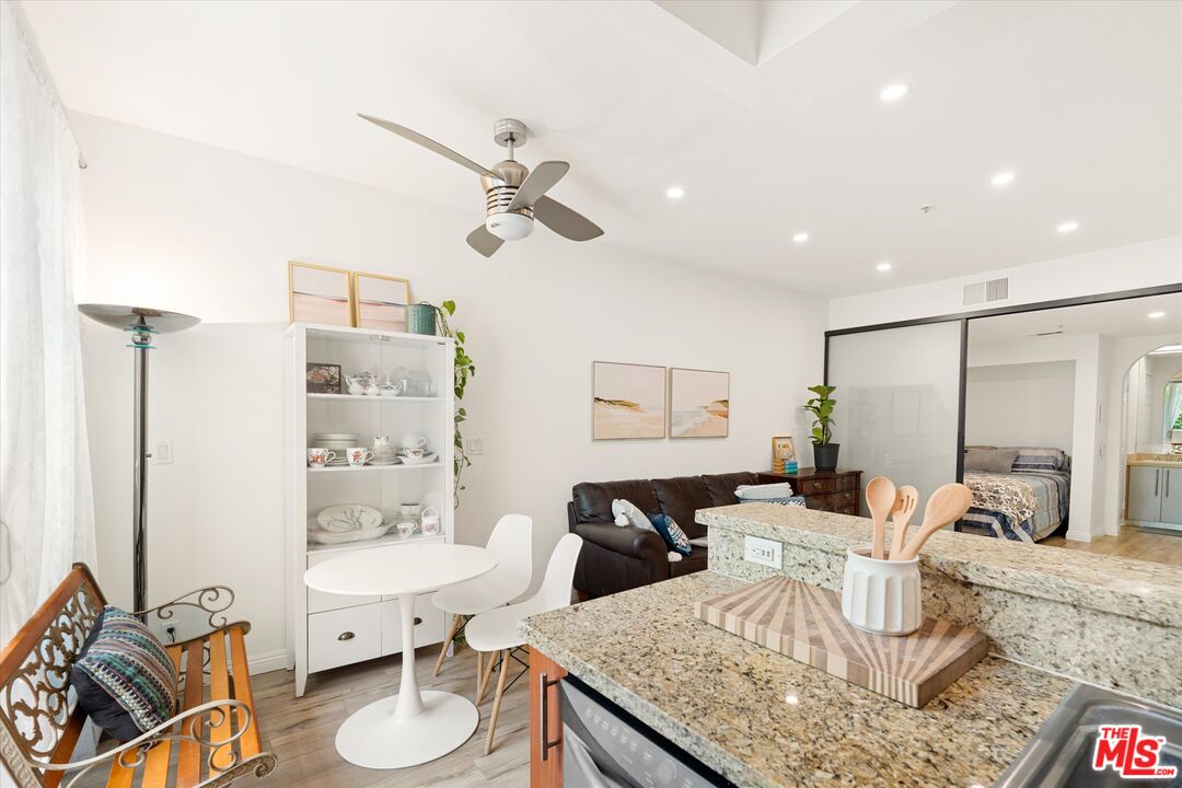 620 S Gramercy Pl Unit: 131