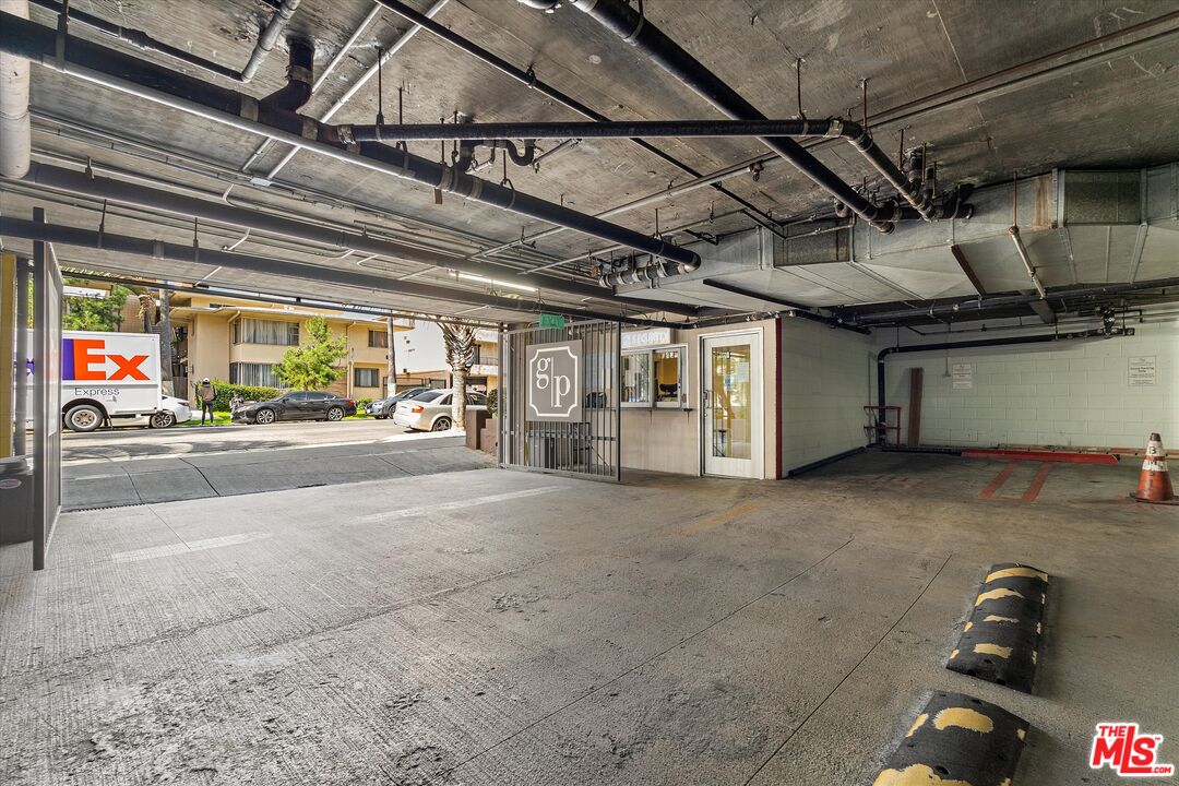 620 S Gramercy Pl Unit: 131