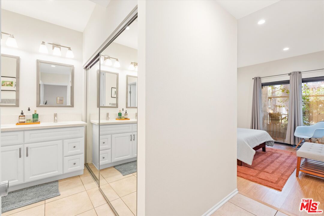 8707 Falmouth Ave Unit: 110