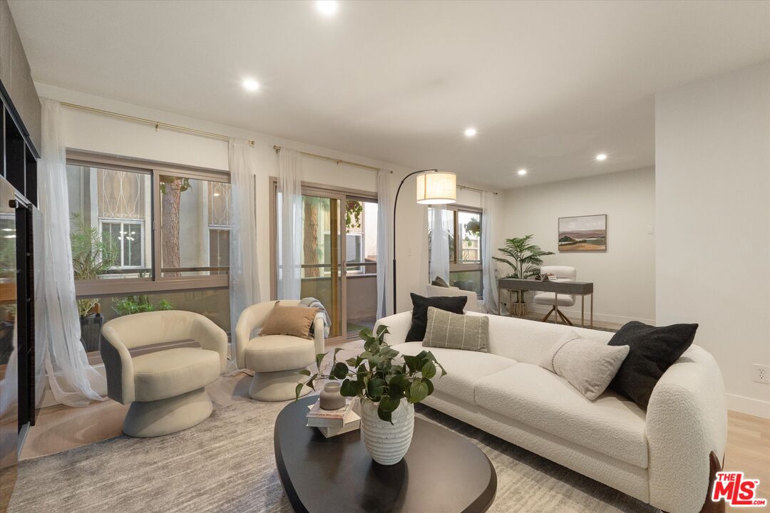 6001 Canterbury Dr Unit: 110