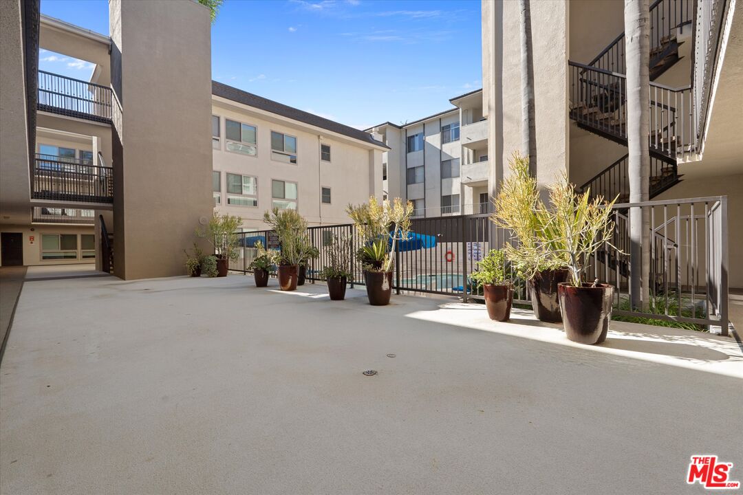 6001 Canterbury Dr Unit: 110