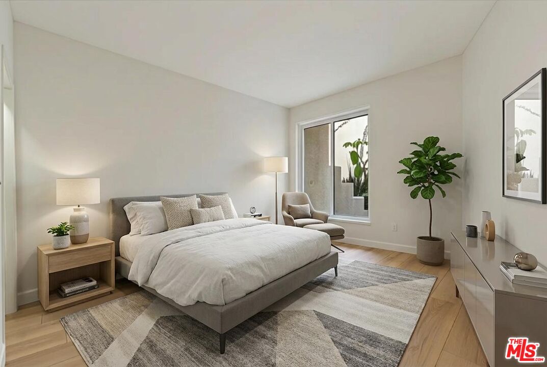 620 S Gramercy Pl Unit: 122