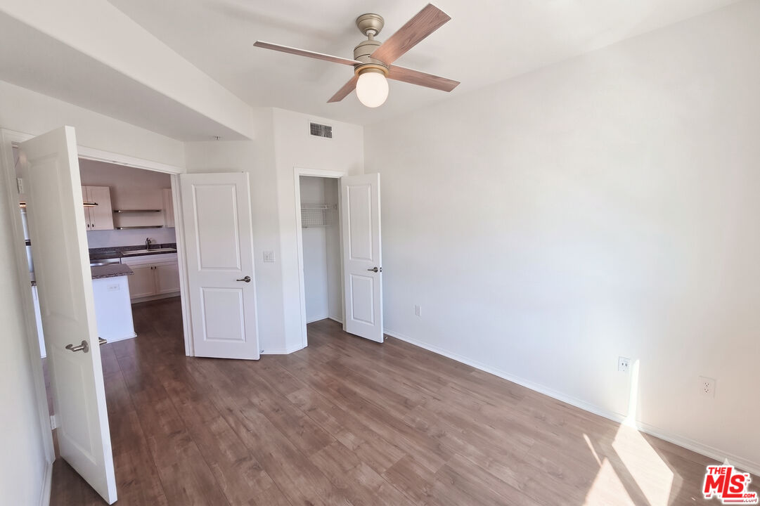 100 S Alameda St Unit: 455