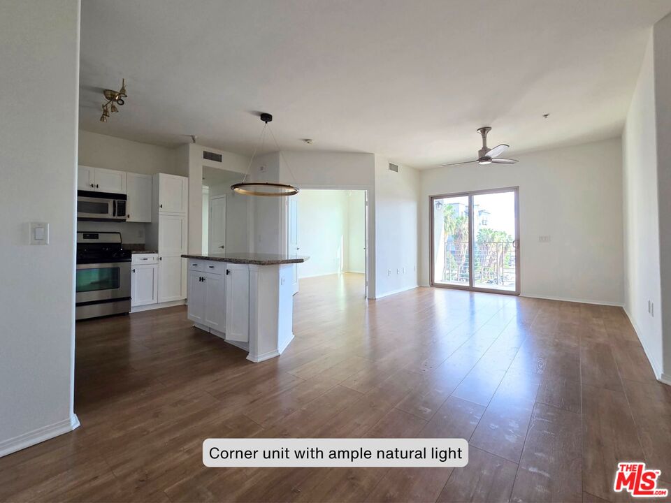 100 S Alameda St Unit: 455