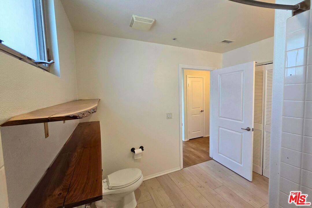 100 S Alameda St Unit: 455