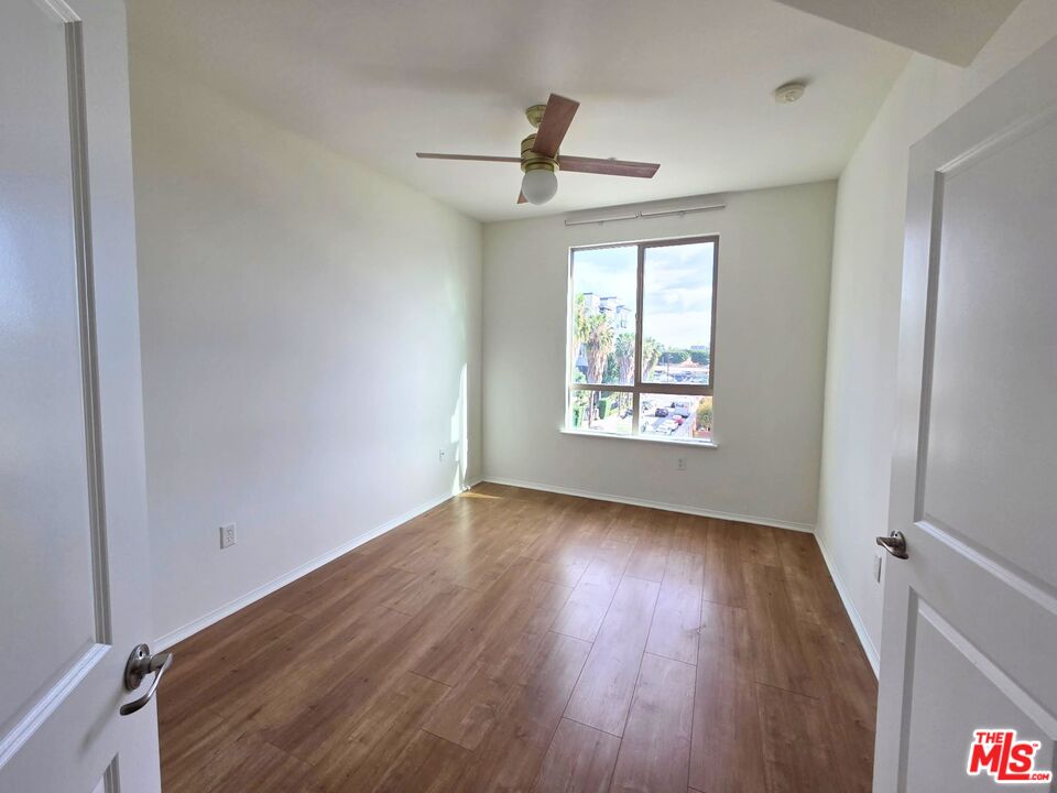 100 S Alameda St Unit: 455