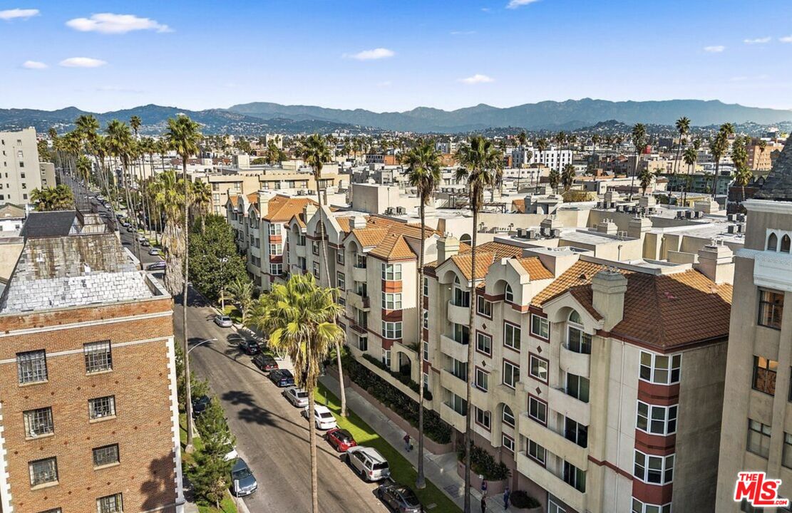 620 S Gramercy Pl Unit: 122