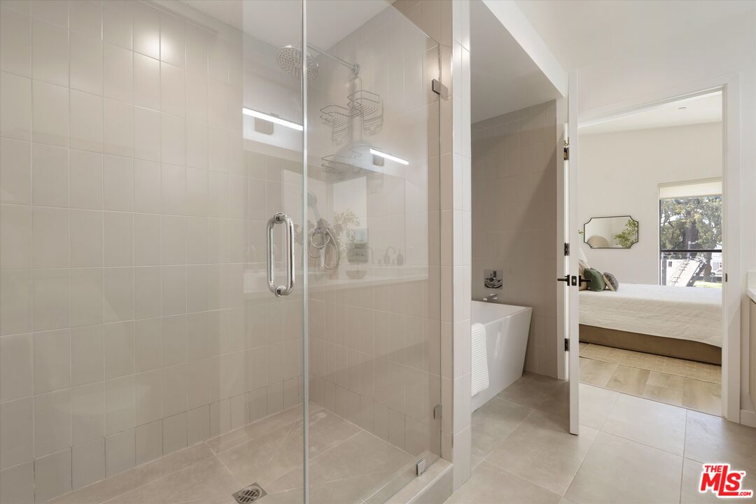 3961 Tilden Ave Unit: 3