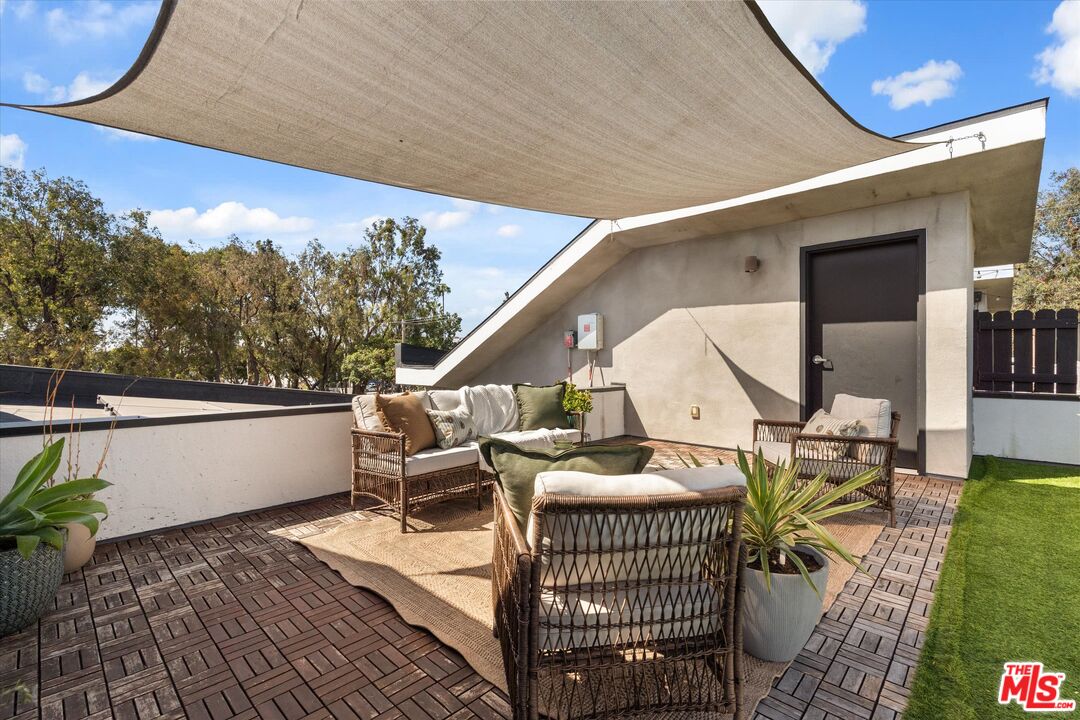 3961 Tilden Ave Unit: 3