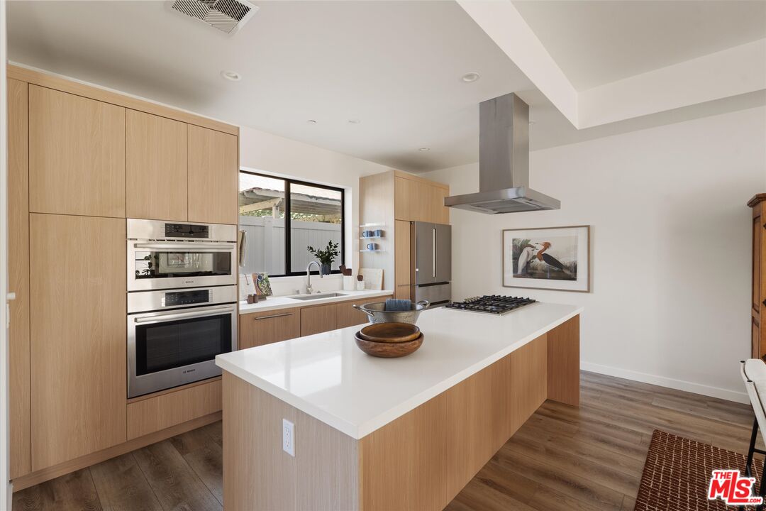 3961 Tilden Ave Unit: 3
