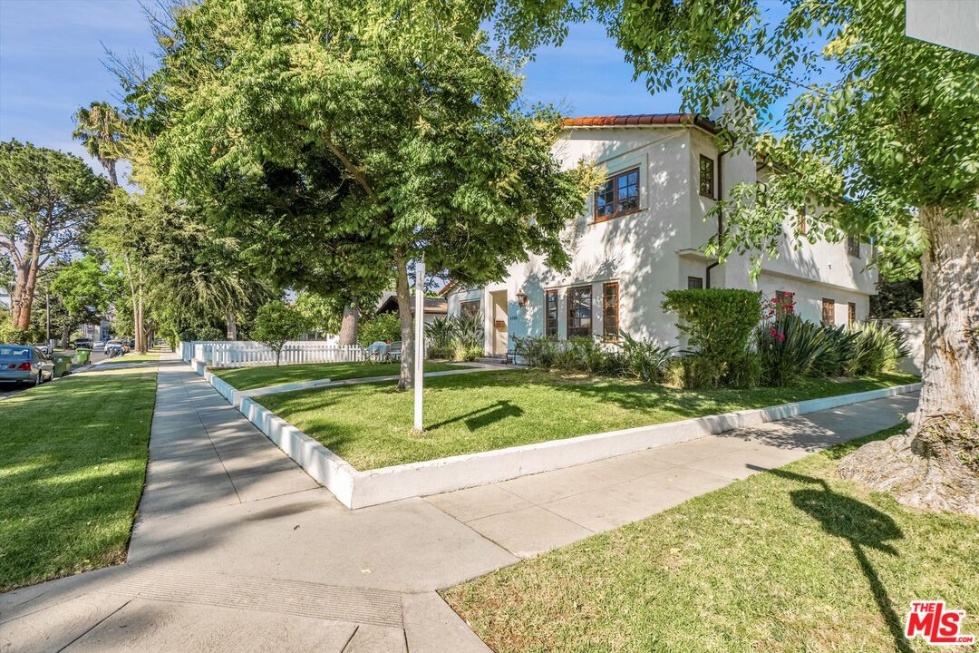 4300 Laurelgrove Ave