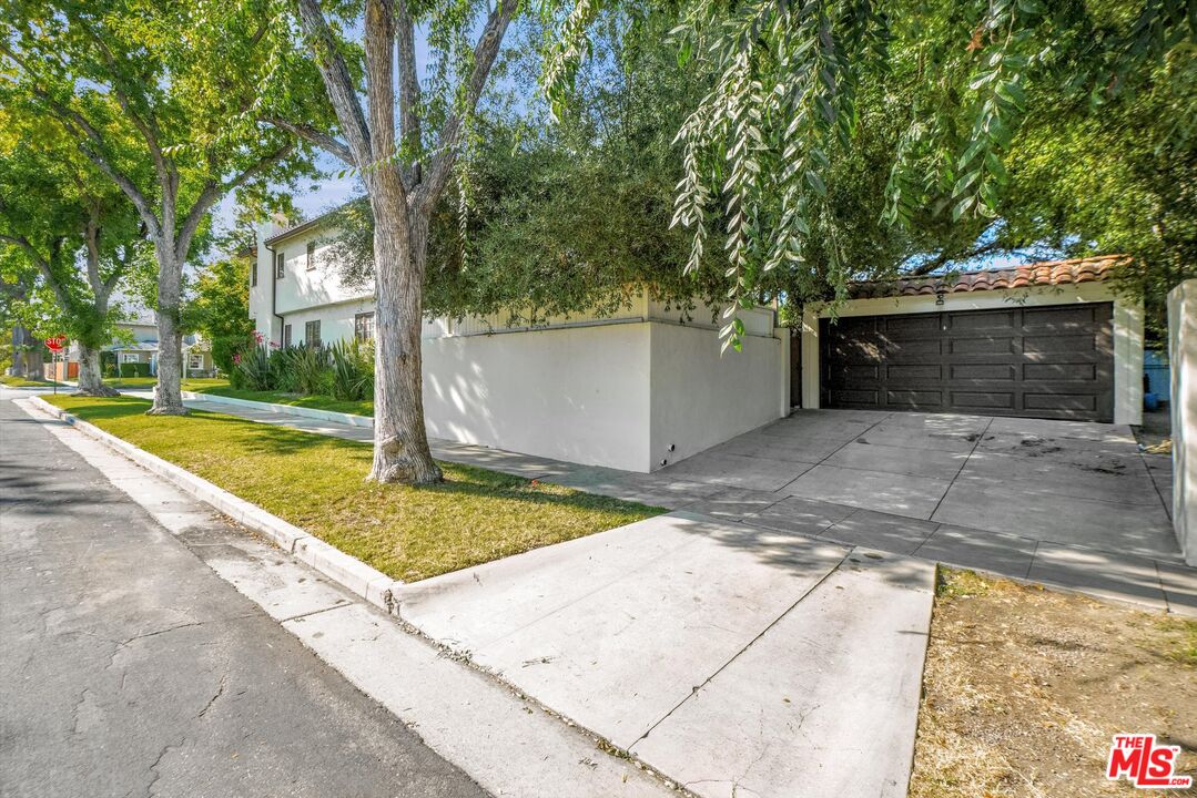 4300 Laurelgrove Ave
