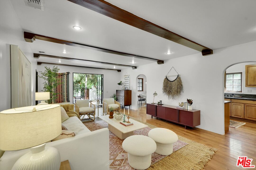 4300 Laurelgrove Ave