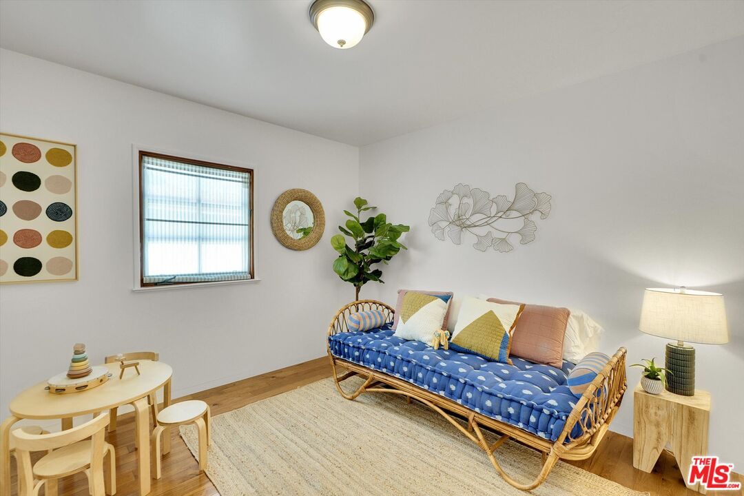 4300 Laurelgrove Ave