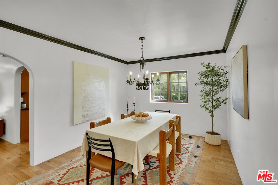 4300 Laurelgrove Ave