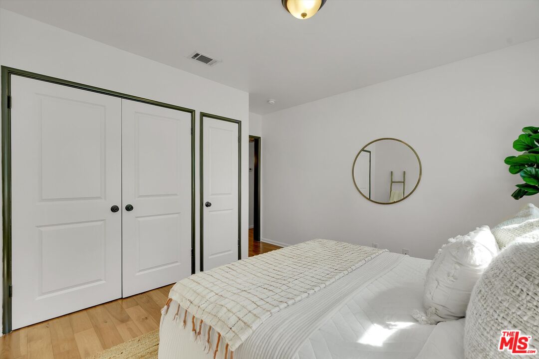 4300 Laurelgrove Ave