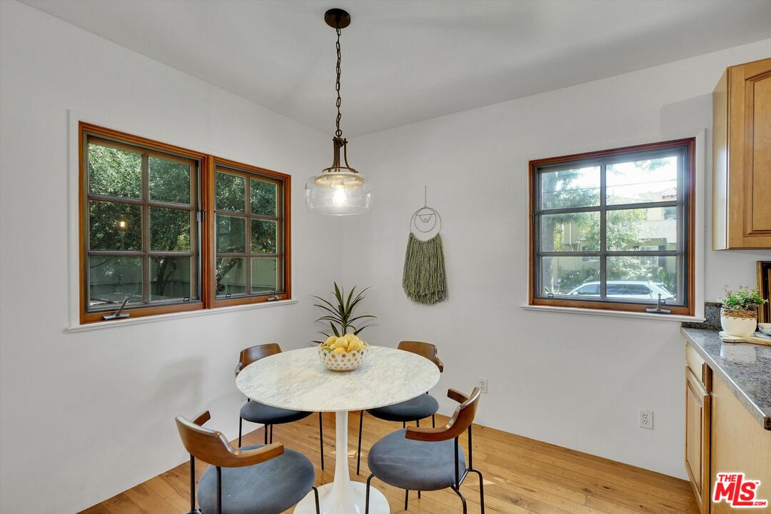 4300 Laurelgrove Ave