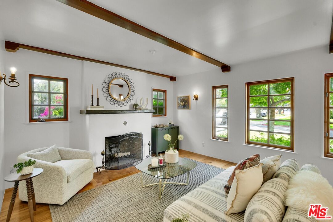 4300 Laurelgrove Ave