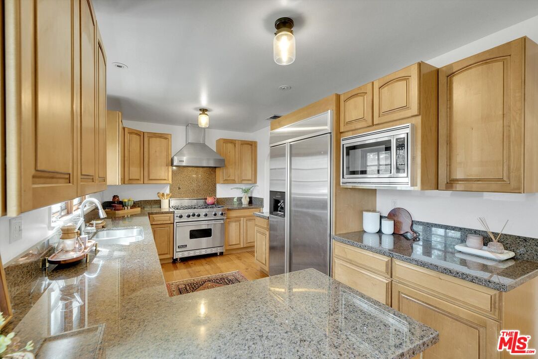 4300 Laurelgrove Ave