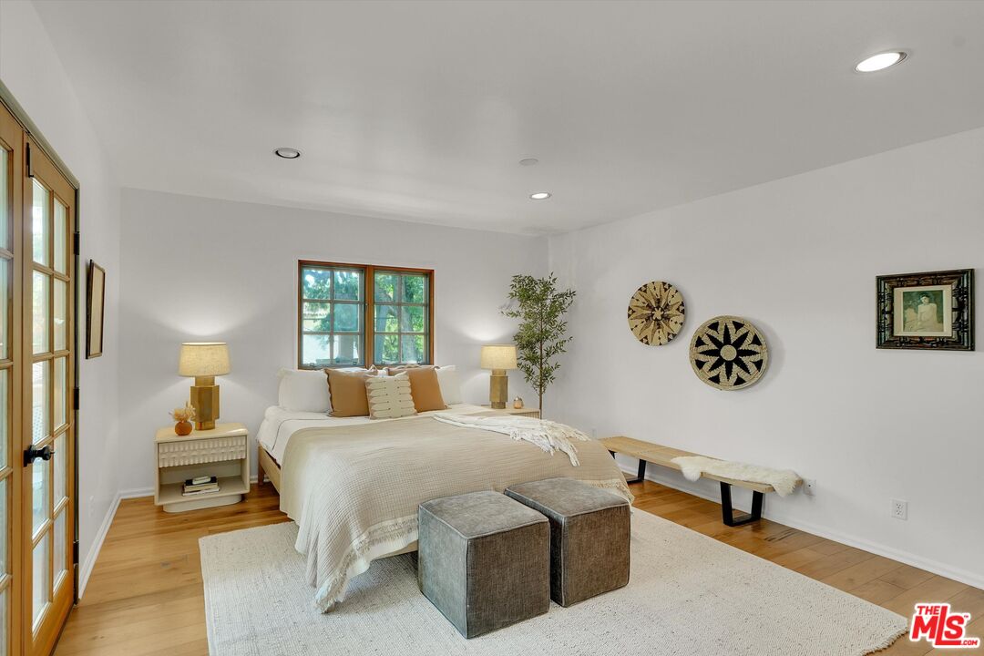 4300 Laurelgrove Ave