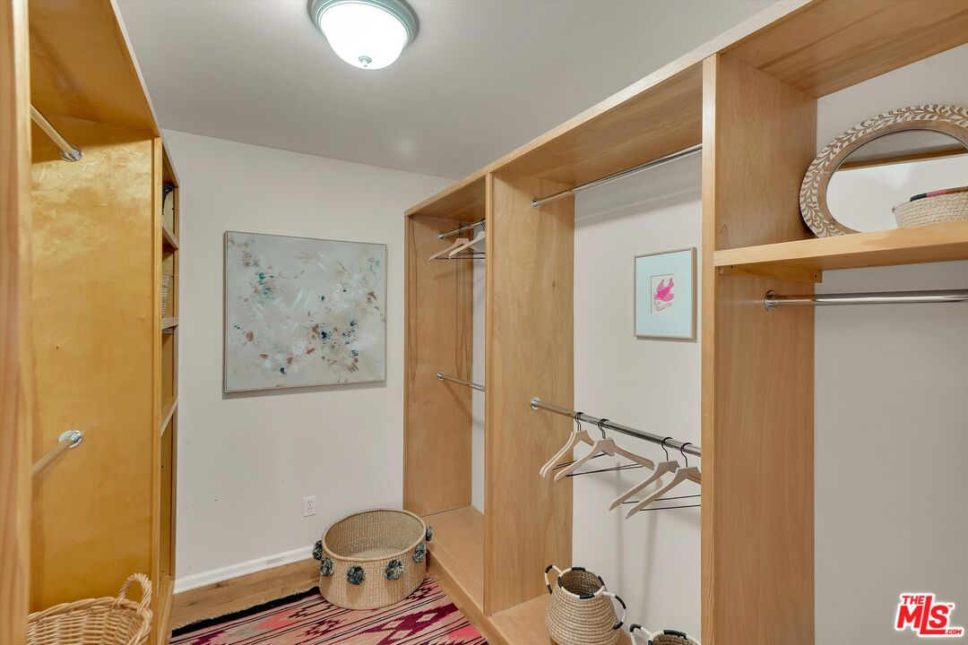 4300 Laurelgrove Ave