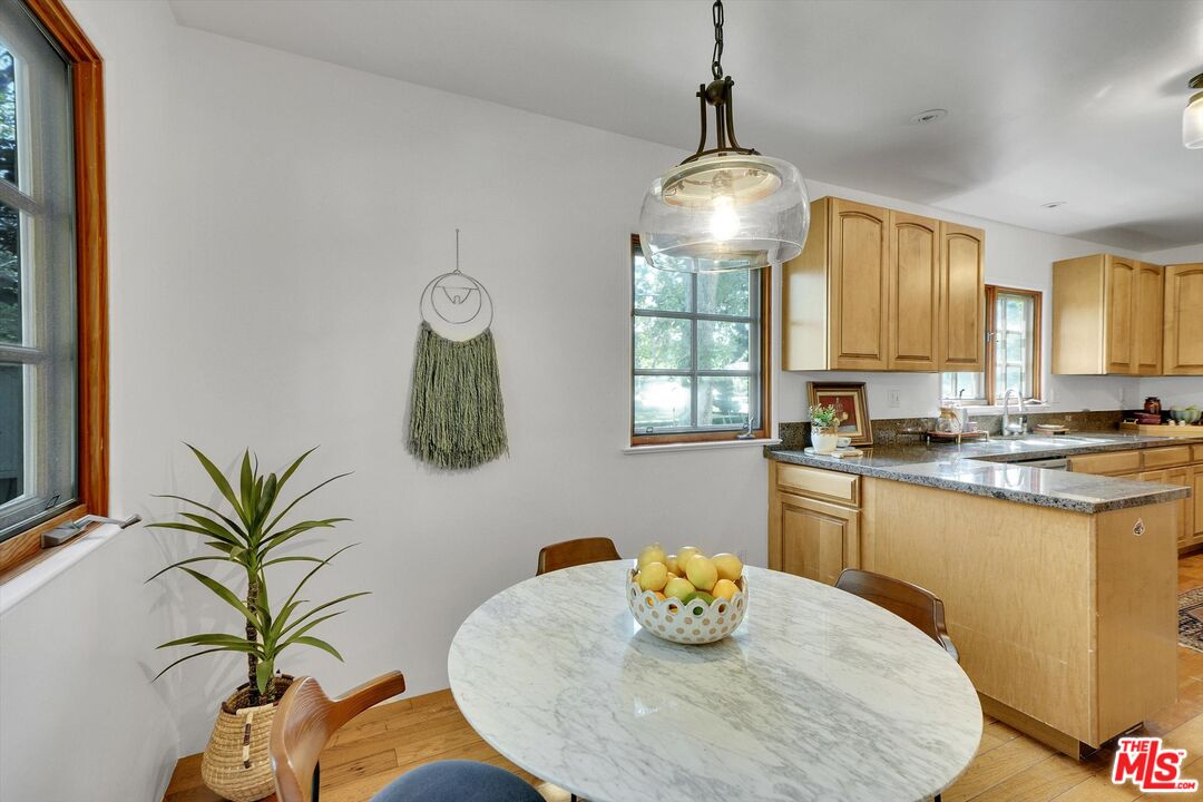 4300 Laurelgrove Ave