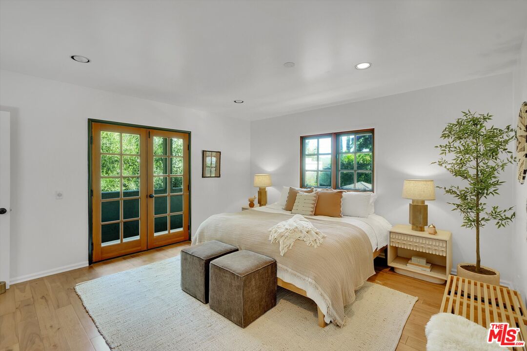 4300 Laurelgrove Ave