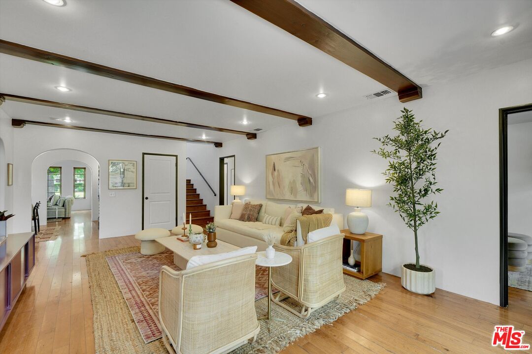 4300 Laurelgrove Ave