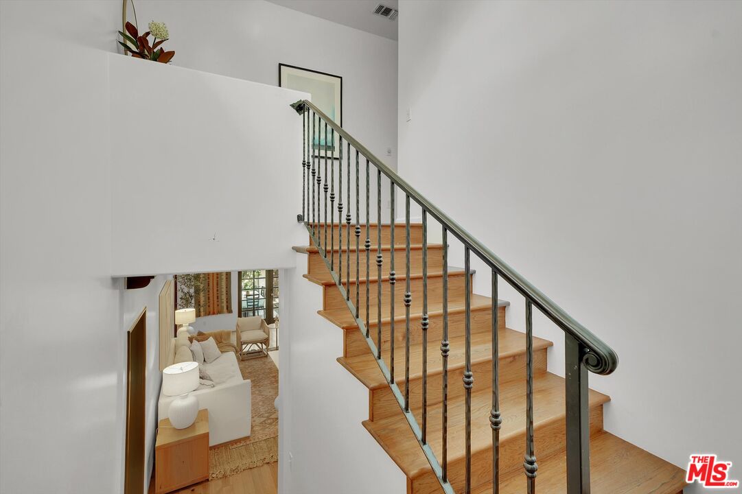 4300 Laurelgrove Ave