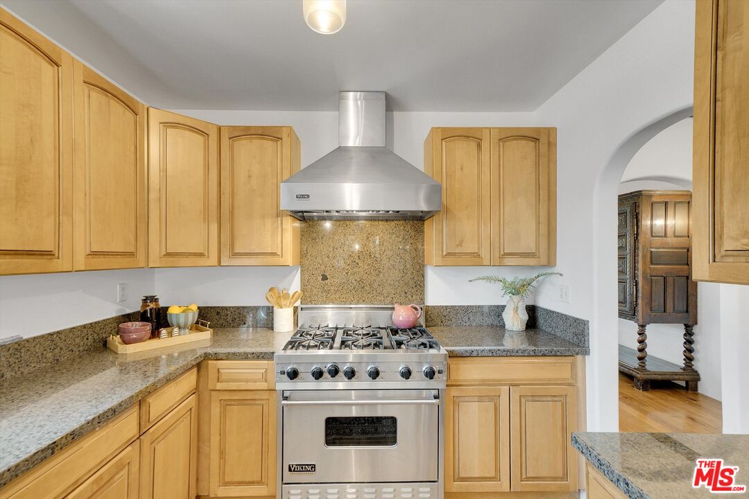 4300 Laurelgrove Ave