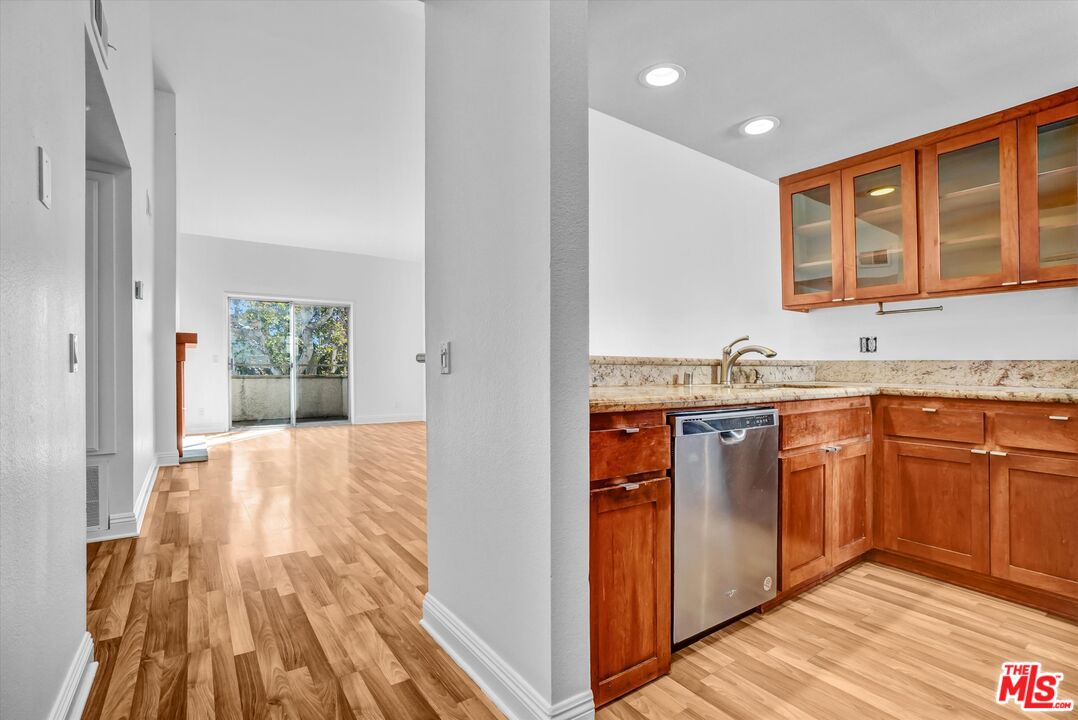 645 Chestnut Ave Unit: 316