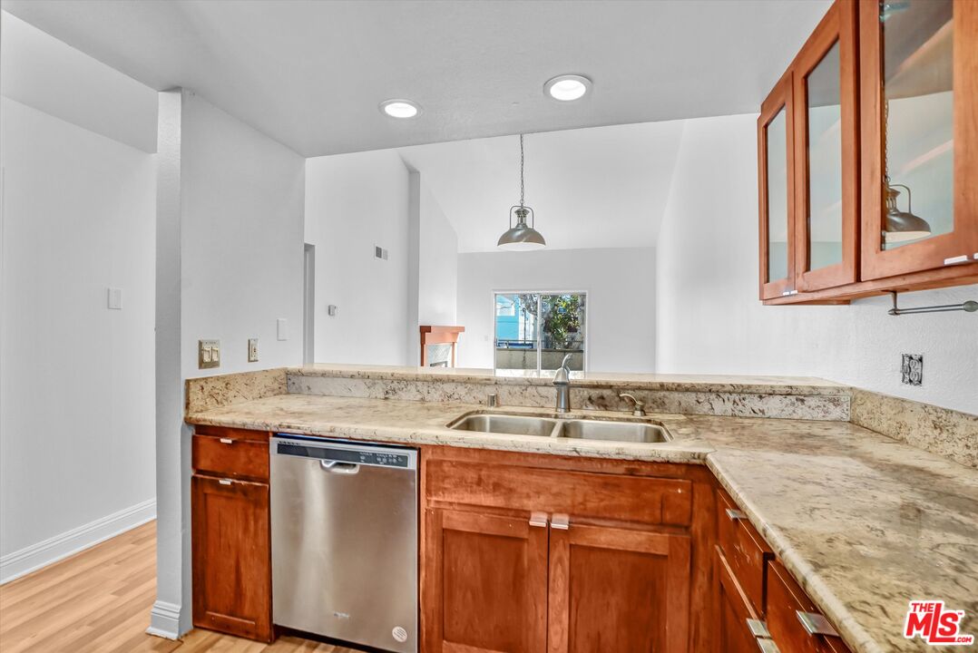 645 Chestnut Ave Unit: 316